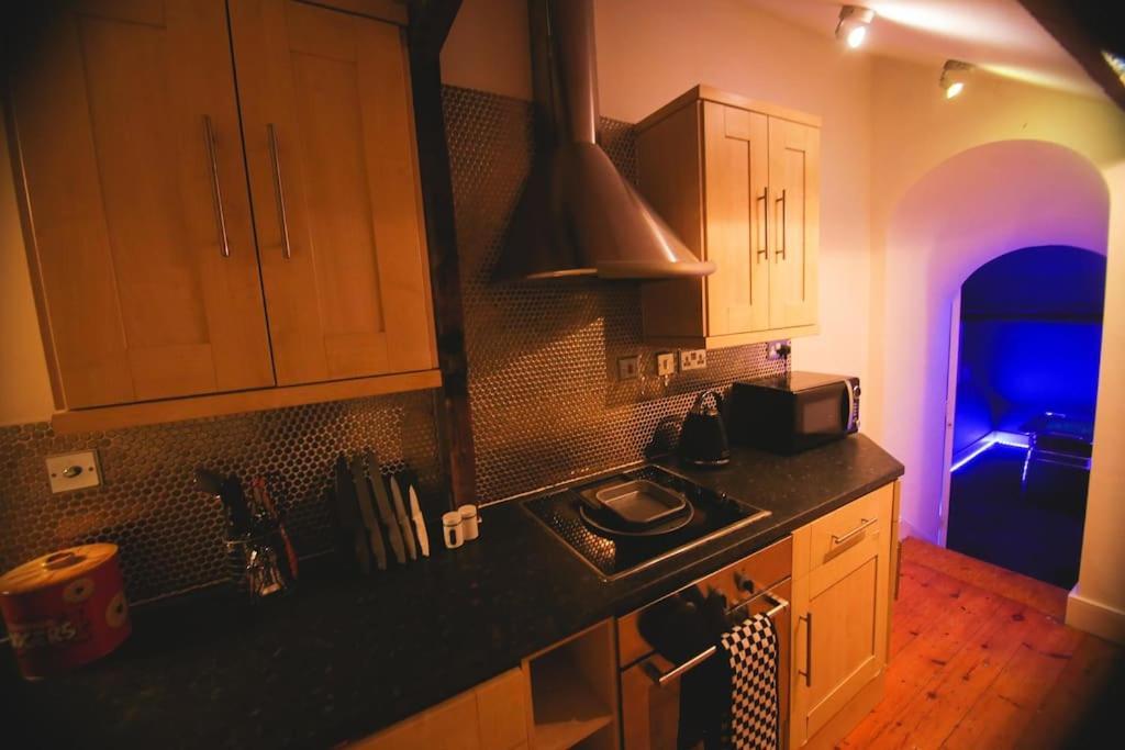 Games And Movies Lounge 7 Bed City Centre Apartment Newcastle upon Tyne Dış mekan fotoğraf